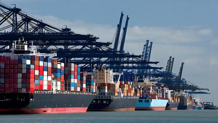 美加貿易戰硝煙再起 特朗普對加拿大鋼鋁征收50%關稅，北美貿易格局面臨重構